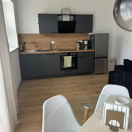 Apartment Moderne Mit Balkon 1