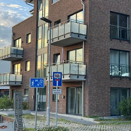 Moderne Mit Balkon 1 Apartment