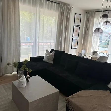 Moderne Mit Balkon 1 Apartment